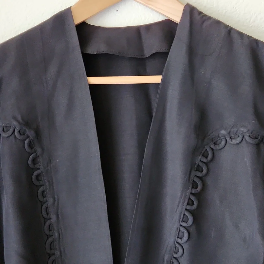 Black bolero jacket Sz M cropped open front loop detail shrug office cocktails